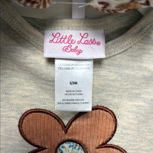 Little Lass Beige Bodysuit with Floral Leggings - Picture 2 of 6
